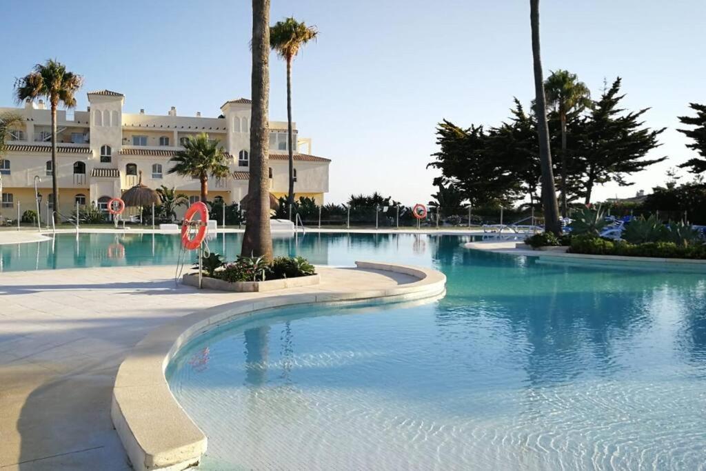 Spectacular 3 Bedrooms Sea Views *